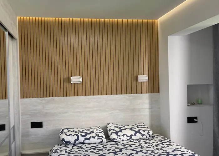 Geranios Paradise 아파트 *