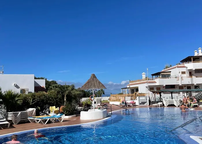 Geranios Paradise 아데제