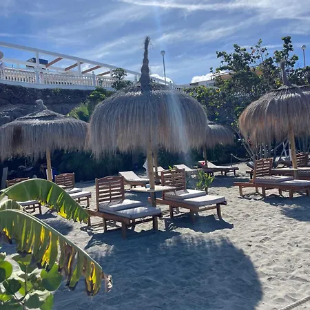 Geranios Paradise Apartament *