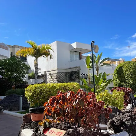 Apartament Geranios Paradise *