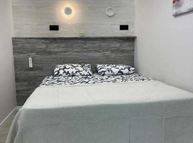 Апартаменти Geranios Paradise *