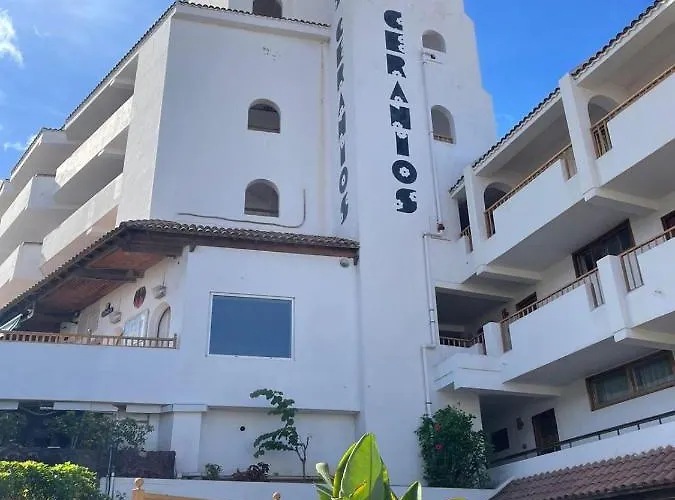 דירה Geranios Paradise *