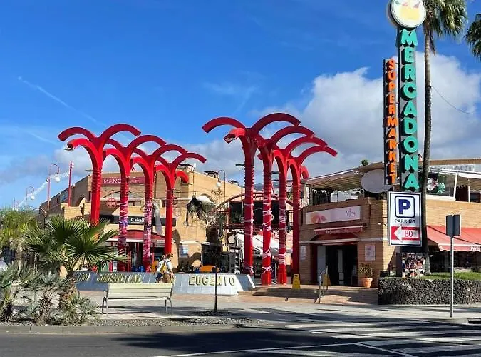 Апартаменти Geranios Paradise Адехе