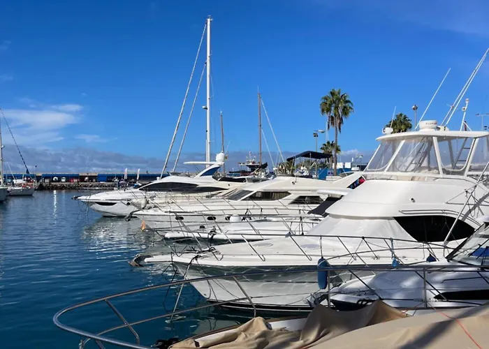 Geranios Paradise Апартаменти Адехе